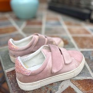 PINK Justice teen girl shoes
